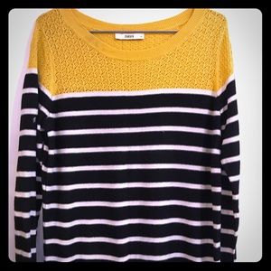 Long sleeve top from oasis with lovely crochet